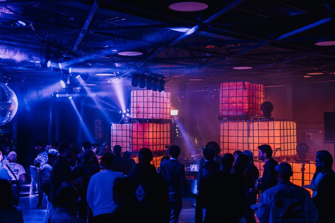 ETHCC after-party crowd, Palais des Festivals
