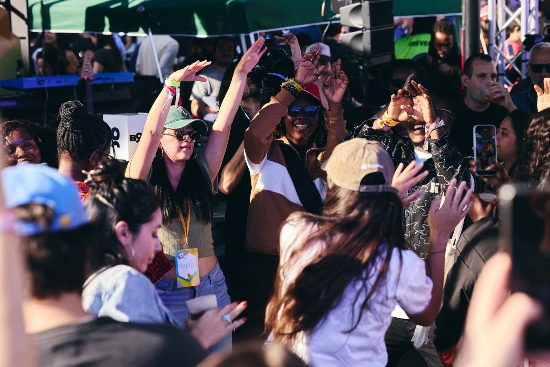 Dancing crowd at La Rural